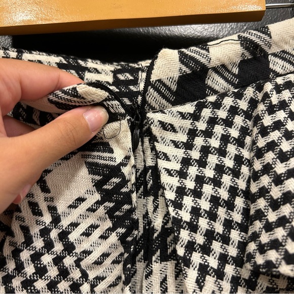 Zara Houndstooth Peplum Skirt - Picture 3 of 4